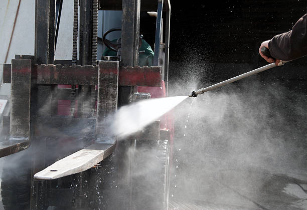 Best Pressure Washing Contractors  in Walnut Creek, NC